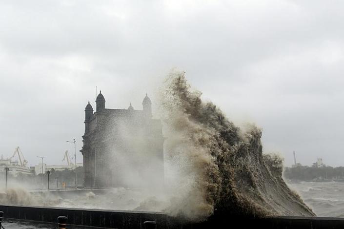 Monster cyclone makes landfall in COVID-stricken India