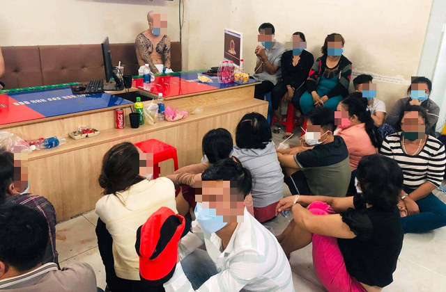 40 caught gambling at three-story house in Ho Chi Minh City