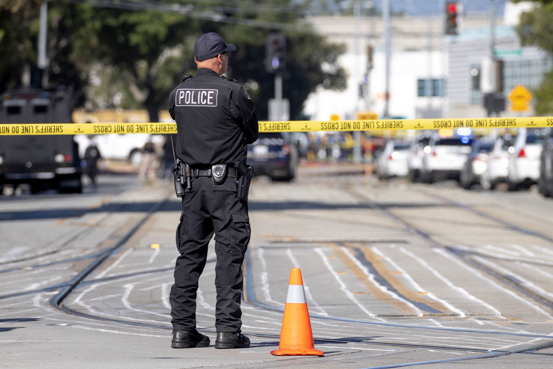 Police secure the scene of a mass shooting at a rail yard run by the Santa Clara Valley Transportation Authority in San Jose, California, U.S. May 26, 2021. Photo: Reuters