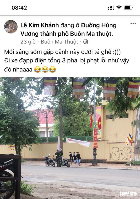 Vietnamese police applauded for imposing 'thut dau' penalty on students violating traffic law
