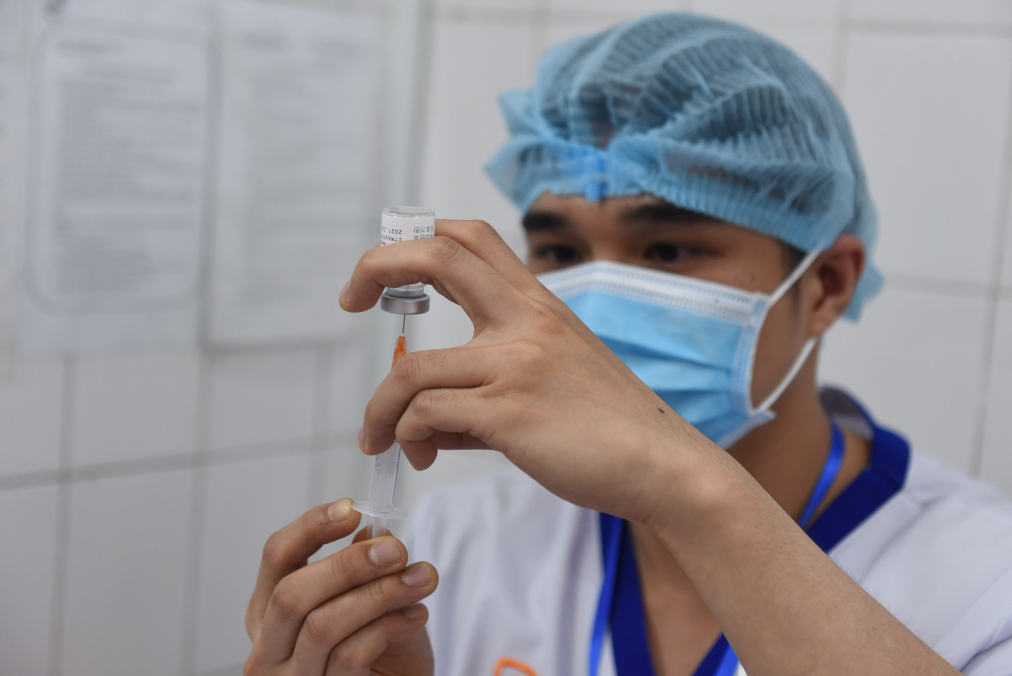 Government allows Ho Chi Minh City to purchase, import COVID-19 vaccines