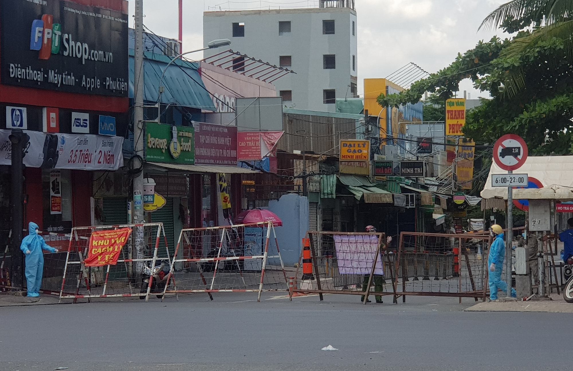 Ho Chi Minh City district shutters all wet markets for two weeks over COVID-19