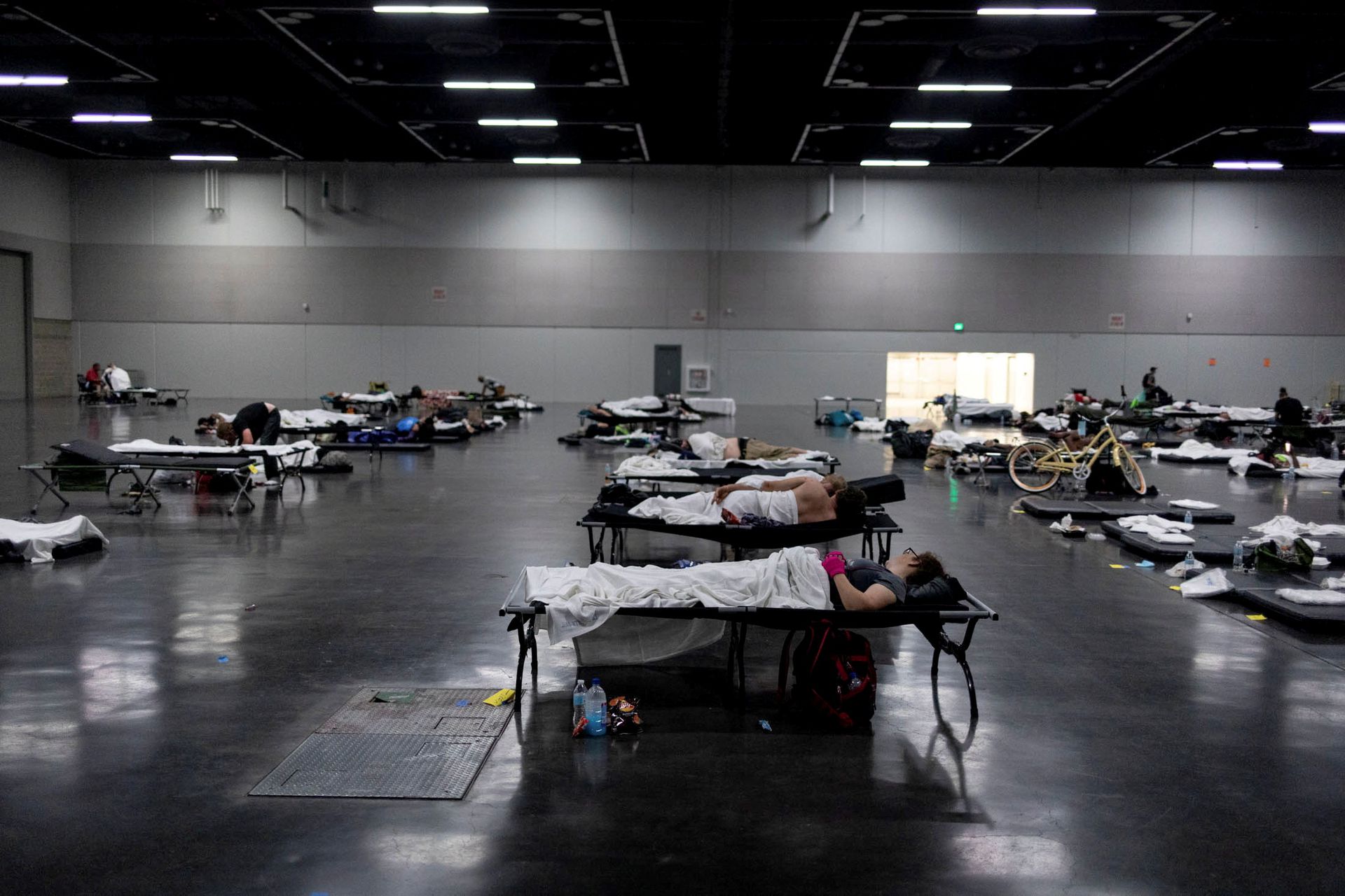 People sleep at a cooling shelter set up during an unprecedented heat wave in Portland, Oregon, June 27. Photo: Reuters