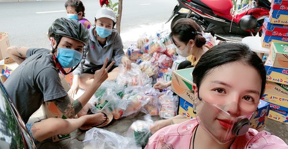 This young mother is helping Saigon’s needy survive the pandemic