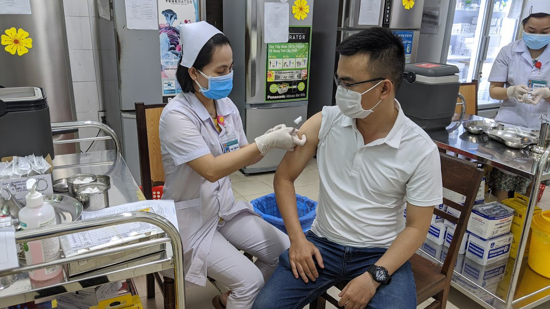 Vietnam’s Da Nang to vaccinate 20,000 people against COVID-19 a day