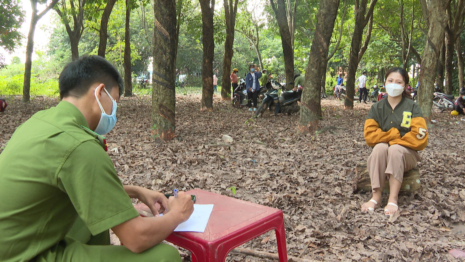 Company, employees fined for gathering at plantation for work against COVID-19 ban in Vietnam