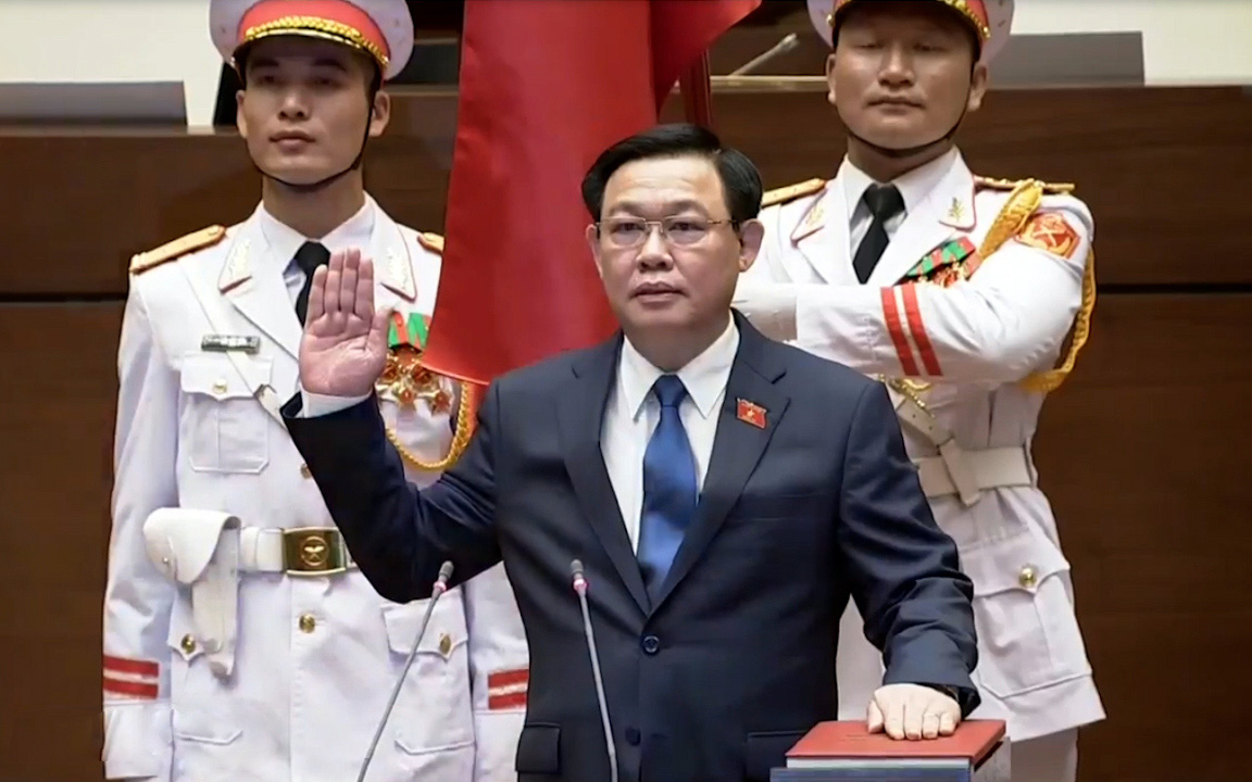 Vuong Dinh Hue re-elected as chairman of Vietnam’s National Assembly
