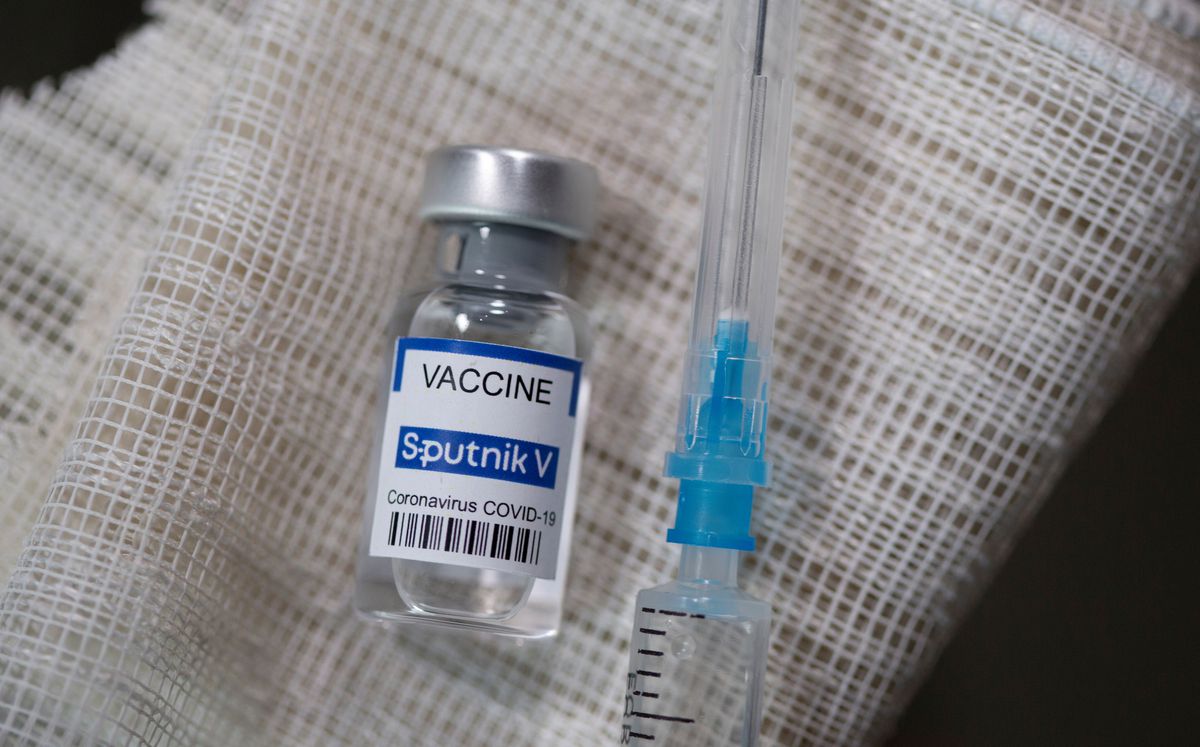 Vietnamese firm, Russia negotiate production of Sputnik V COVID-19 vaccine