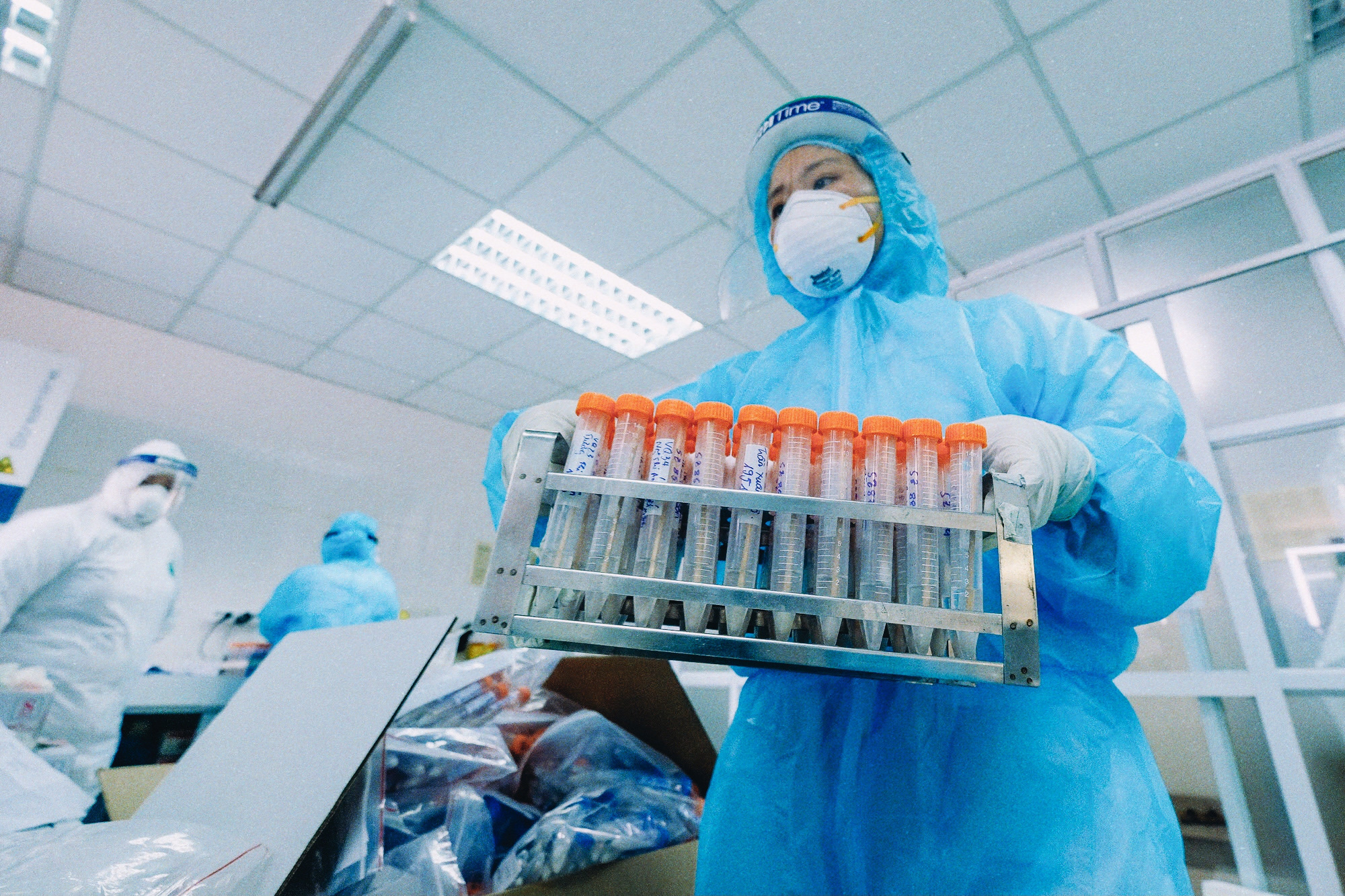 Ten people at Hanoi lung hospital test positive for coronavirus