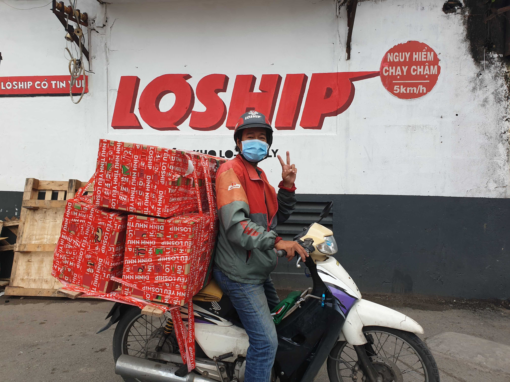 Vietnam’s ecommerce-focused logistics startup Loship rakes in $12mn funding