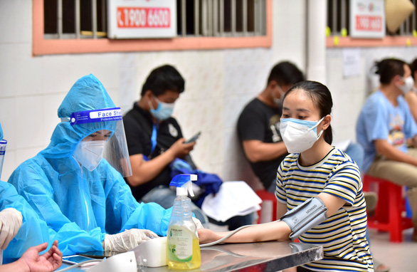 Vietnam finds 8,320 new local coronavirus infections