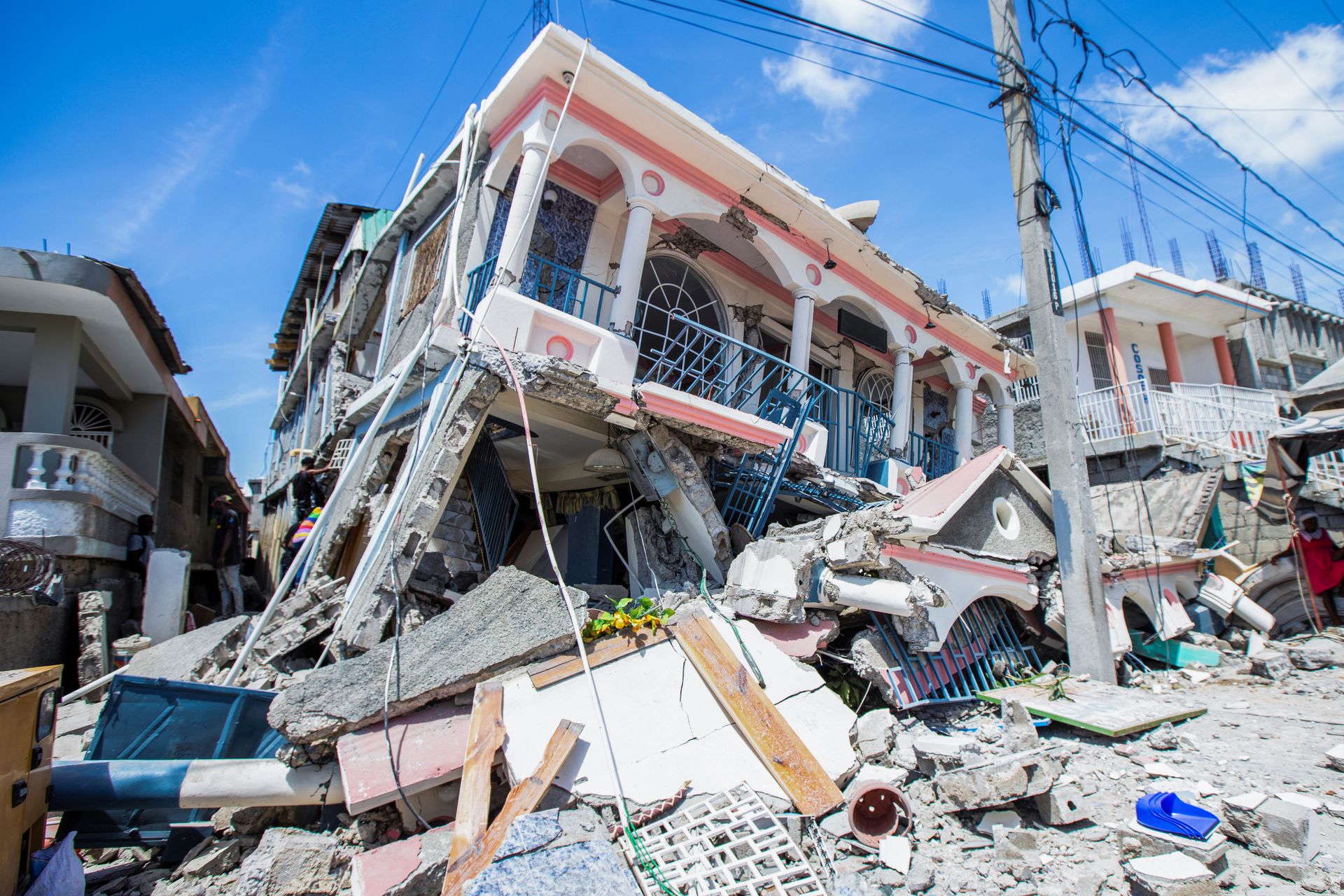 A view shows houses destroyed following a 7.2 magnitude earthquake in Les Cayes, Haiti August 14, 2021. Photo: Reuters
