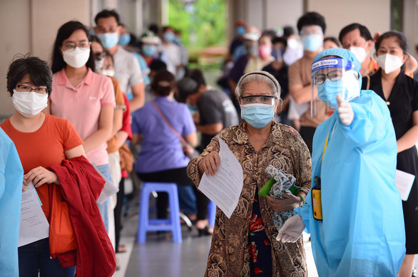 Vietnam confirms more than 8,600 new local coronavirus cases