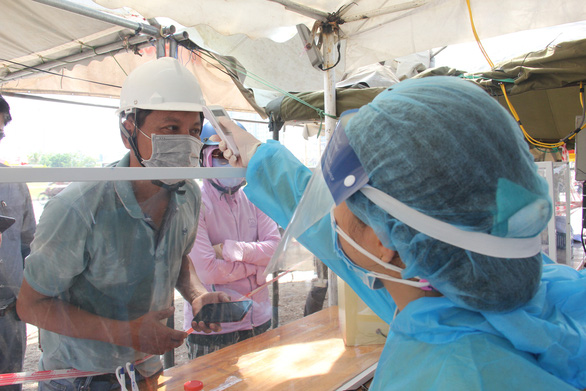Vietnam confirms record of 10,639 new local coronavirus cases
