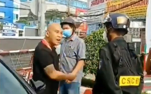 Man indicted for threatening to kill COVID-19 checkpoint policeman’s whole family in Vietnam