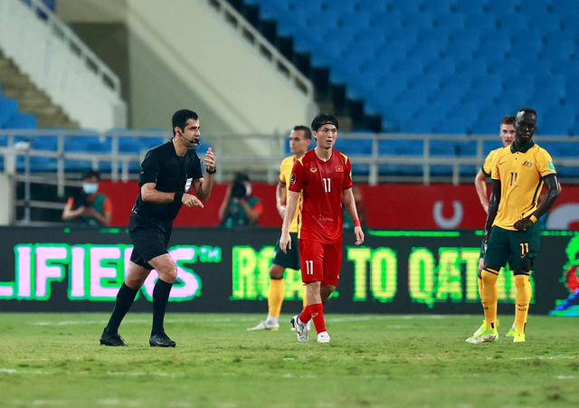 Vietnam’s football governing body complains to FIFA, AFC following poor calls during Australia matchup