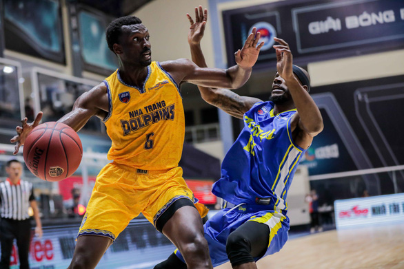 Ho Chi Minh City Wings thrashes Nha Trang Dolphins in overwhelming victory