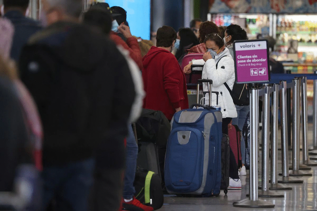 CDC says unvaccinated young foreign travelers do not need to quarantine