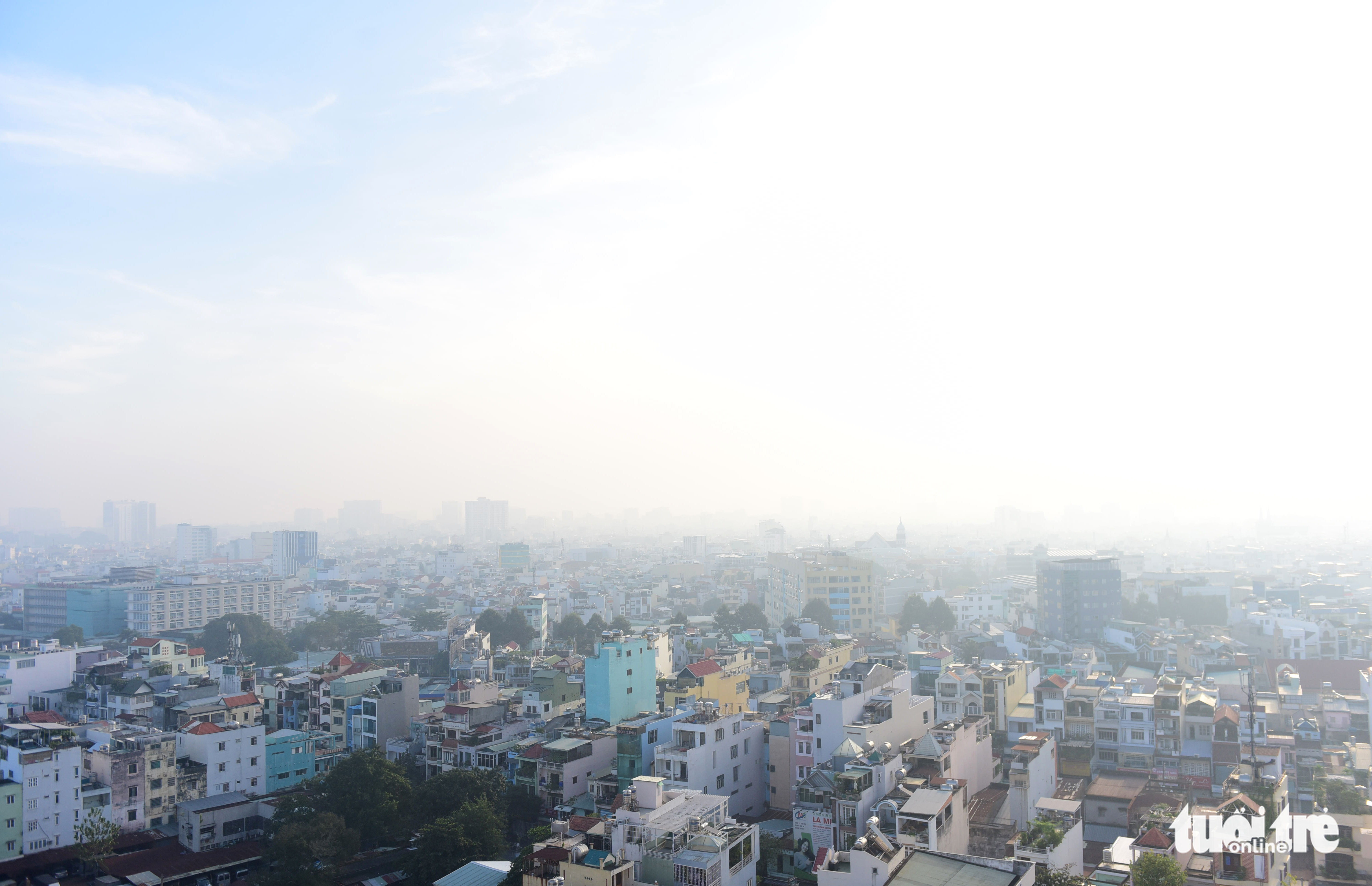 Fog covers Ho Chi Minh City, November 2, 2021. Photo: Le Phan / Tuoi Tre
