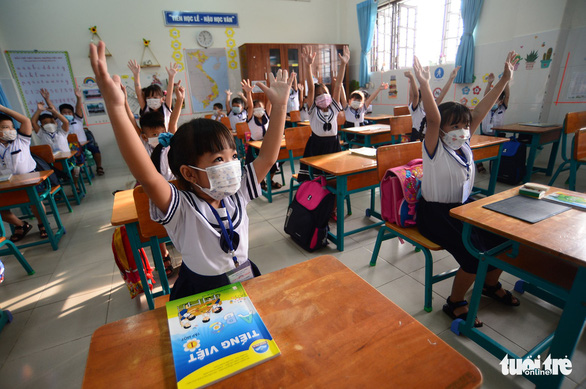 Ho Chi Minh City proposes bringing students back to school in December