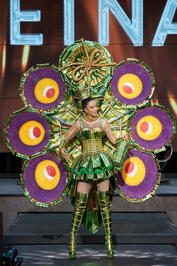 Nguyen Huynh Kim Duyen wears a costume inspired by Vietnam’s traditional food ‘banh tet.’ Photo: Supplied