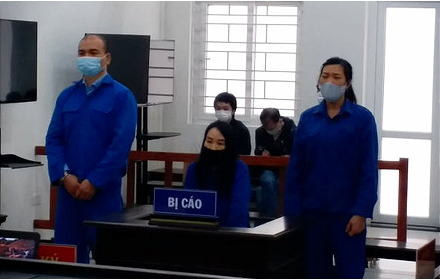 Former policeman jailed for helping wanted Chinese criminals stay illegally in Vietnam