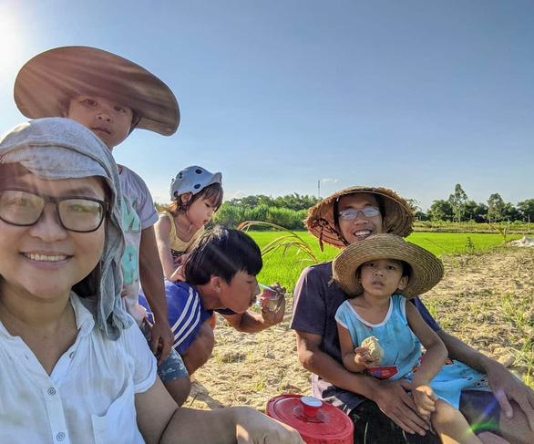 Woman quits white-collar job to spearhead permaculture in Vietnam village