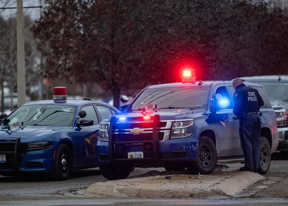 Emergency personnel respond to the scene of a deadly shooting where at least three were killed and six were wounded at a high school in Oxford, Michigan, about 35 miles (55 km) north of Detroit, U.S., November 30, 2021. Photo: Reuters