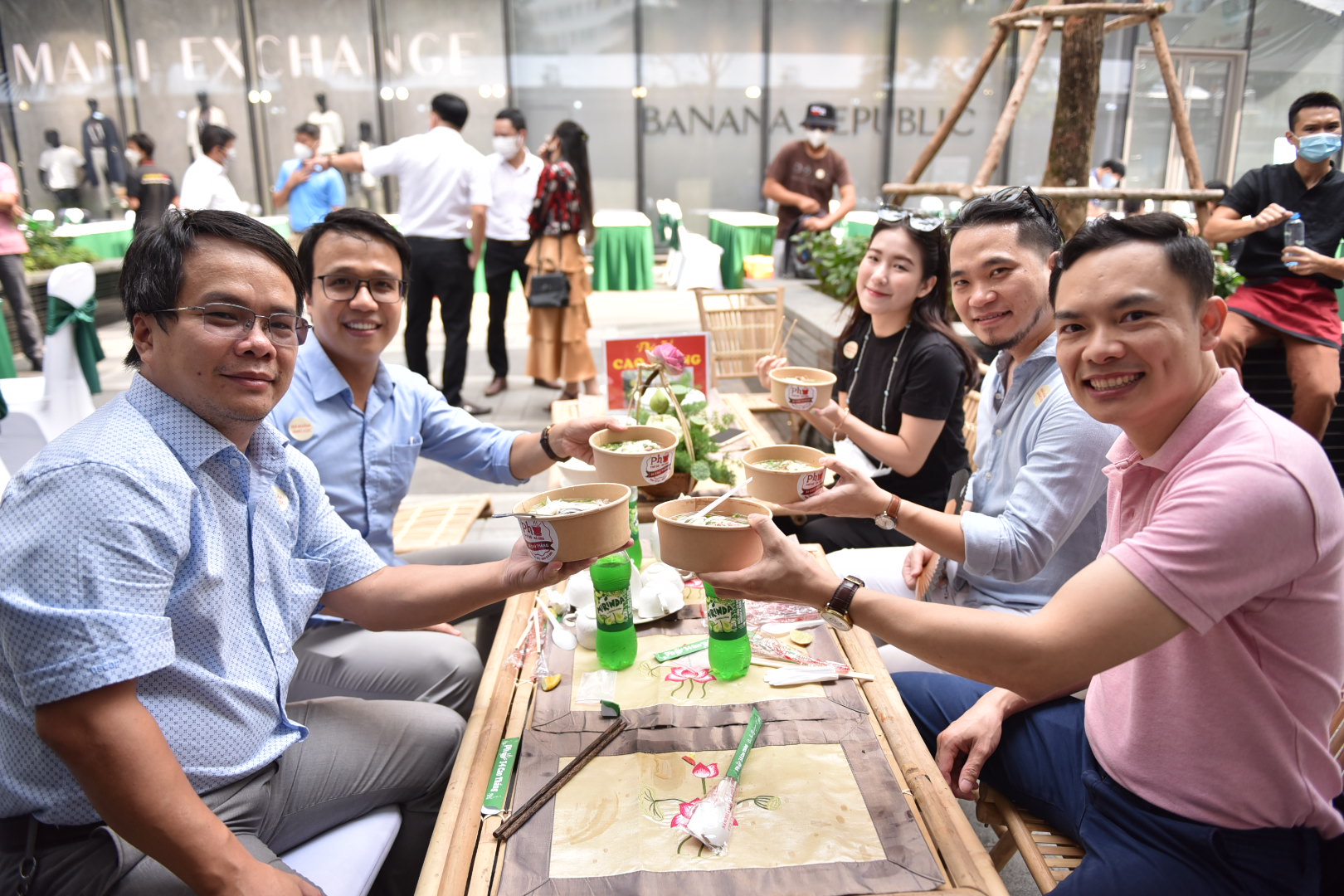 Attendees enjoy bowls of pho at the 2021 Day of Pho in Ho Chi Minh City, December 12, 2021. Photo: Tuoi Tre