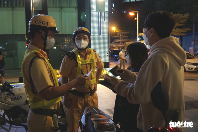 Ho Chi Minh City police impose over $4mn fines for pandemic prevention violations since October