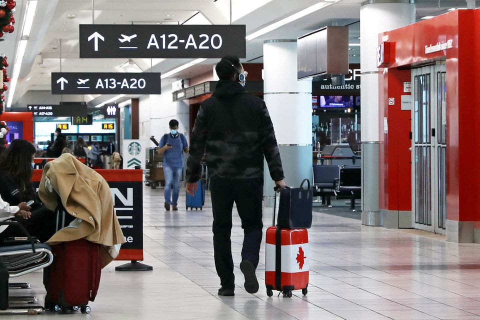 Canada advises against international travel amid Omicron threat