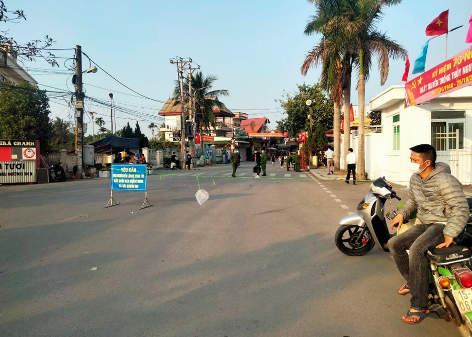 The scene of a fatal traffic accident caused by a commune chairman in Hai Phong City, Vietnam, December 17, 2021. Photo: Dai Nguyen / Tuoi Tre