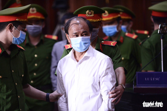 This image shows Le Tan Hung, former CEO of Saigon Agriculture Corporation (SAGRI), at his trial at the Ho Chi Minh City People’s Court on December 18, 2021. Photo: Quang Dinh