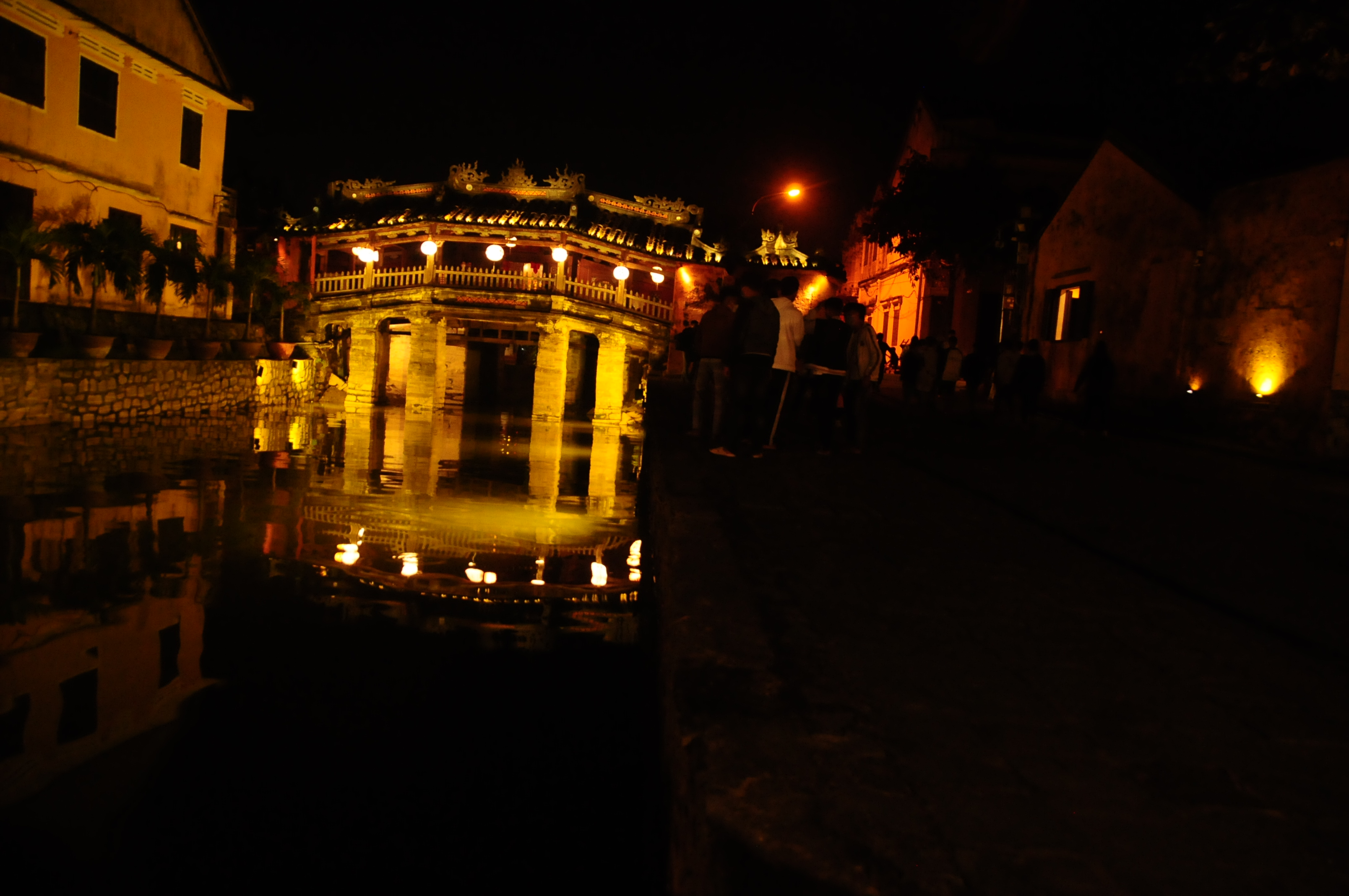 Cau Pagoda (Japanese Covered Bridge) is pictured in Hoi An City, Quang Nam Province, December 24, 2021. Photo: B.D. / Tuoi Tre