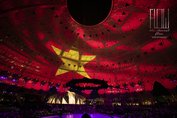 Stunning handmade brocade designs shine in Vietnam Eternal Flow show at Expo 2020 Dubai