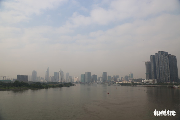 Ho Chi Minh City’s sky goes dull gray due to heavy air pollution