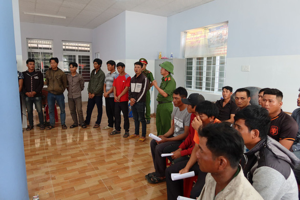 Suspects indicted in a deforestation case in Dak Lak Province, Vietnam. Photo: Tam An / Tuoi Tre
