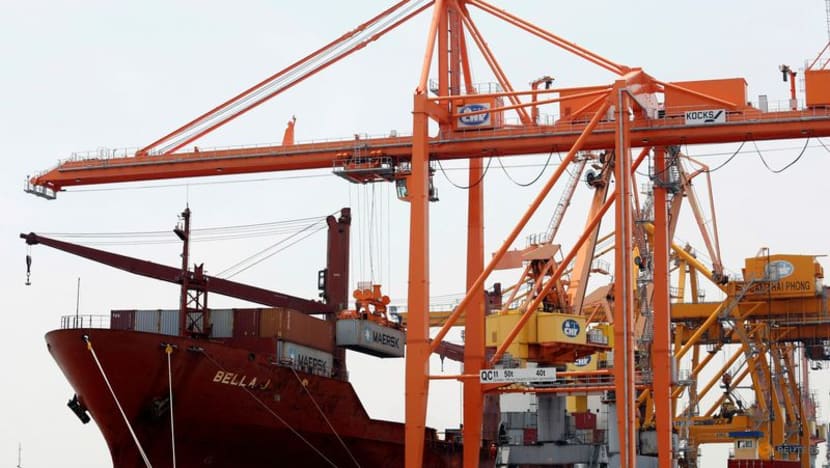Vietnam's 2021 exports climb 19%, record trade surplus with U.S.