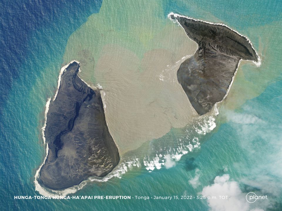 A Planet SkySat image shows the underwater volcano Hunga Tonga-Hunga Ha'apai two hours before its eruption in Hunga Tonga-Hunga Ha'apai, Tonga, January 15, 2022. Photo: Planet Labs PBC/via Reuters