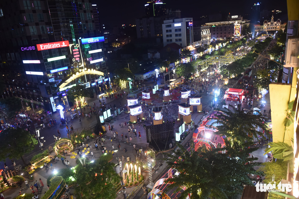 An aerial view of the Nguyen Hue Flower Street on January 29, 2022. Photo: Tuoi Tre