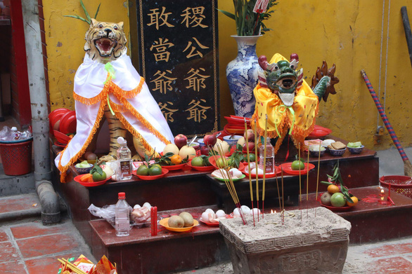 The altar of Tiger God at Quan Am Pagoda on Lao Tu Street in District 5, Ho Chi Minh City. Photo: Tuoi Tre