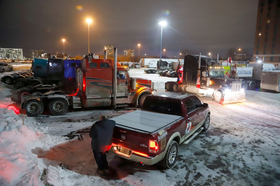 Trucks sit in a staging area east of downtown after police raided the truckers' stockpile of fuel, as truckers and their supporters continue to protest against coronavirus disease (COVID-19) vaccine mandates, in Ottawa, Ontario, Canada, February 6, 2022. Photo: Reuters