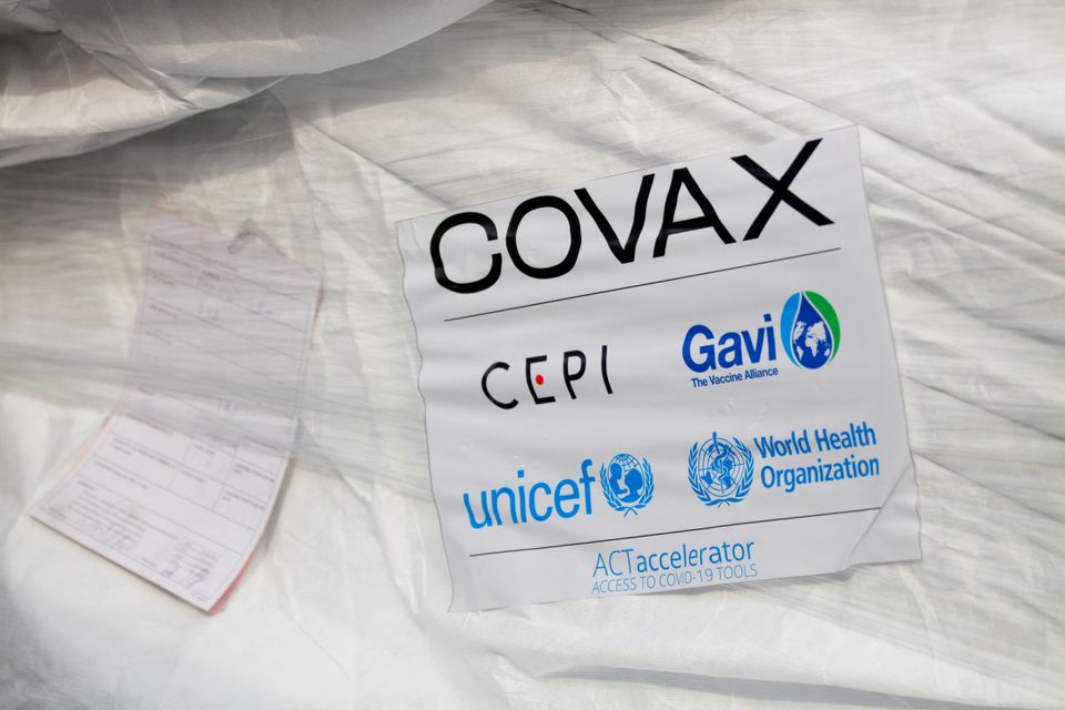 A pack of AstraZeneca/Oxford vaccines is seen as the country receives its first batch of coronavirus disease (COVID-19) vaccines under COVAX scheme, at the international airtport of Accra, Ghana February 24, 2021. Photo: Reuters