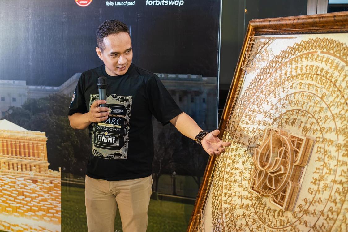 This Vietnamese architect is transforming 27,000 toothpicks into stunning mandala
