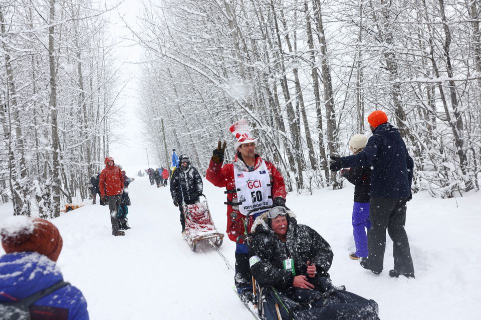 Hugh Neff during the ceremonial start of the 50th Iditarod Trail Sled Dog Race in Anchorage, Alaska, U.S. March 5, 2022. Photo: Reuters