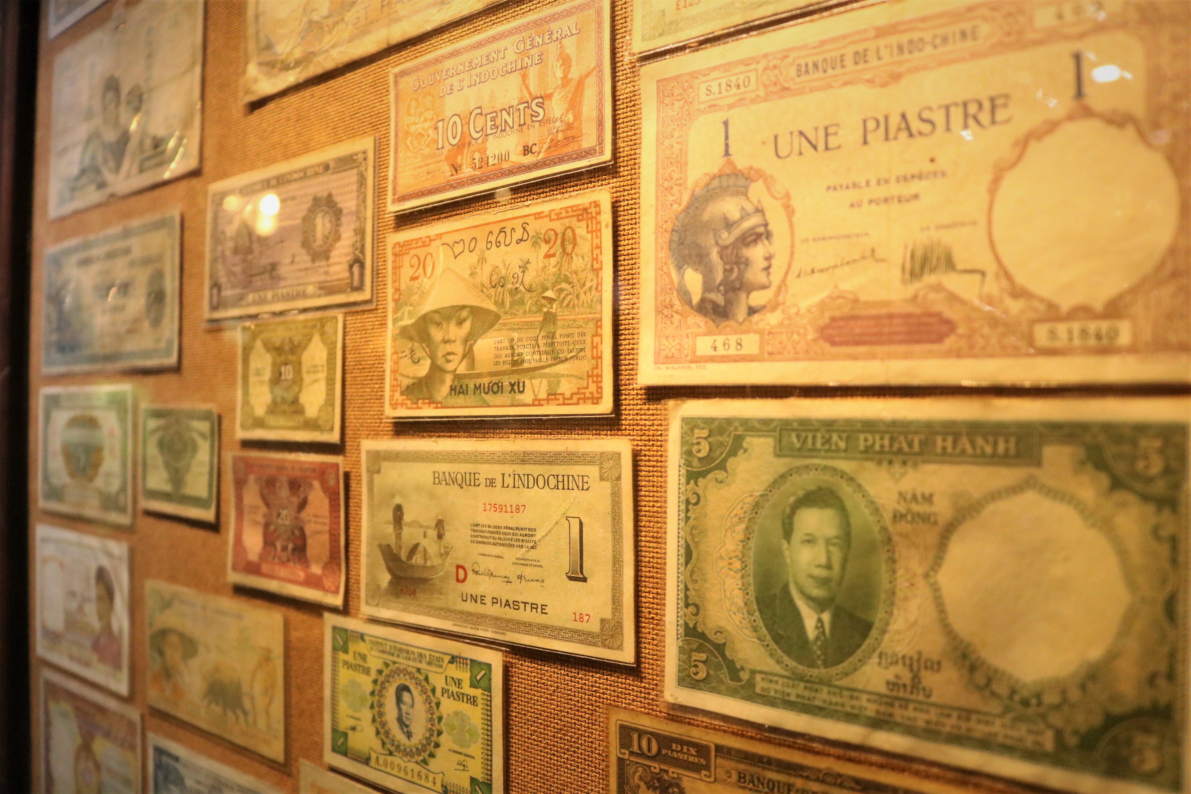 A collection of old banknotes at Lua Sai Gon café in Phu Nhuan District, Ho Chi Minh City. Photo: Hoang An / Tuoi Tre News