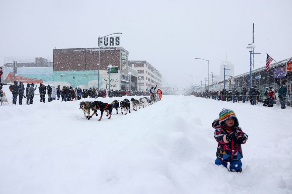 Hanna Lyrek during the ceremonial start of the 50th Iditarod Trail Sled Dog Race in Anchorage, Alaska, U.S. March 5, 2022. Photo: Reuters