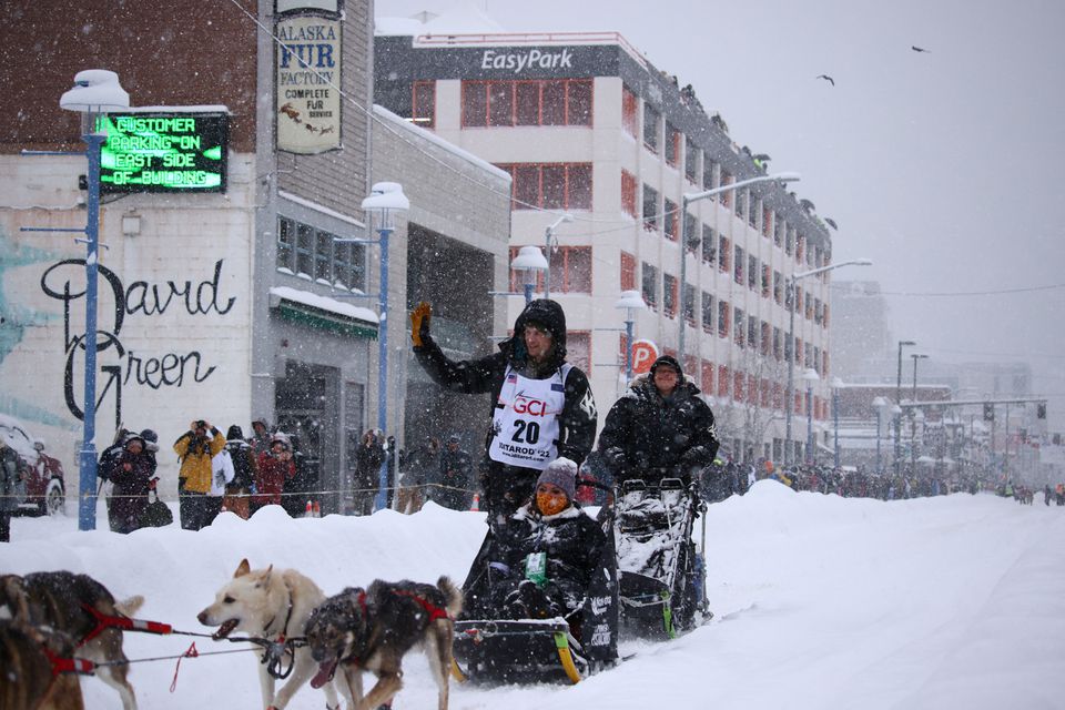 Dallas Seavey at the ceremonial start of the 50th Iditarod Trail Sled Dog Race in Anchorage, Alaska, U.S. March 5, 2022. Photo: Reuters