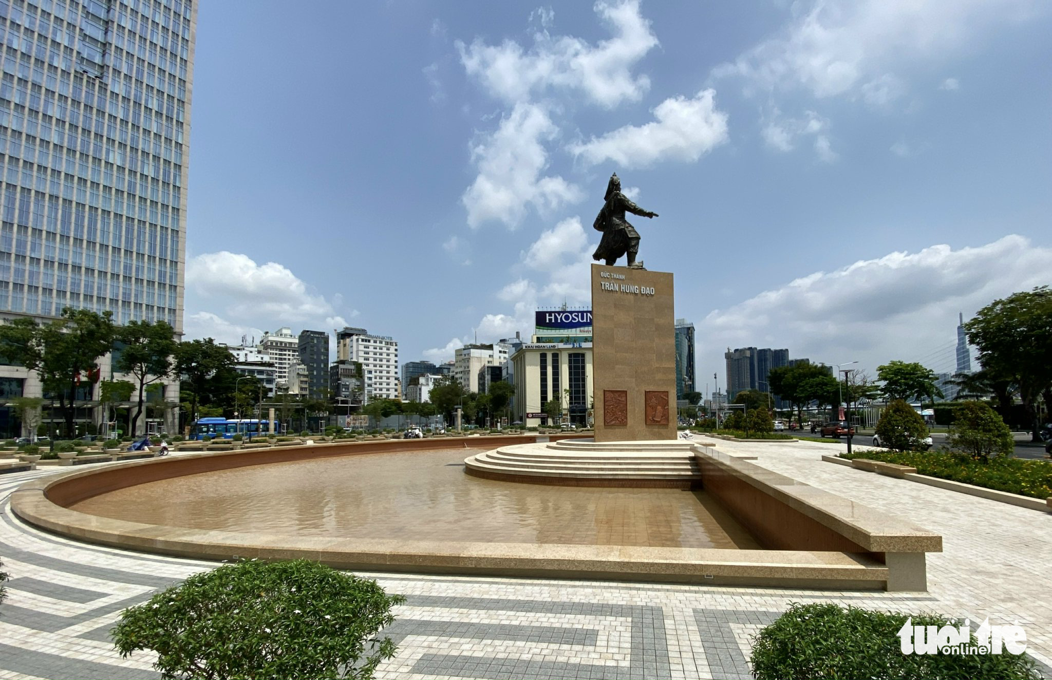 The statue of Tran Hung Dao at Me Linh Park in District 1, Ho Chi Minh City. Photo: Tu Trung / Tuoi Tre