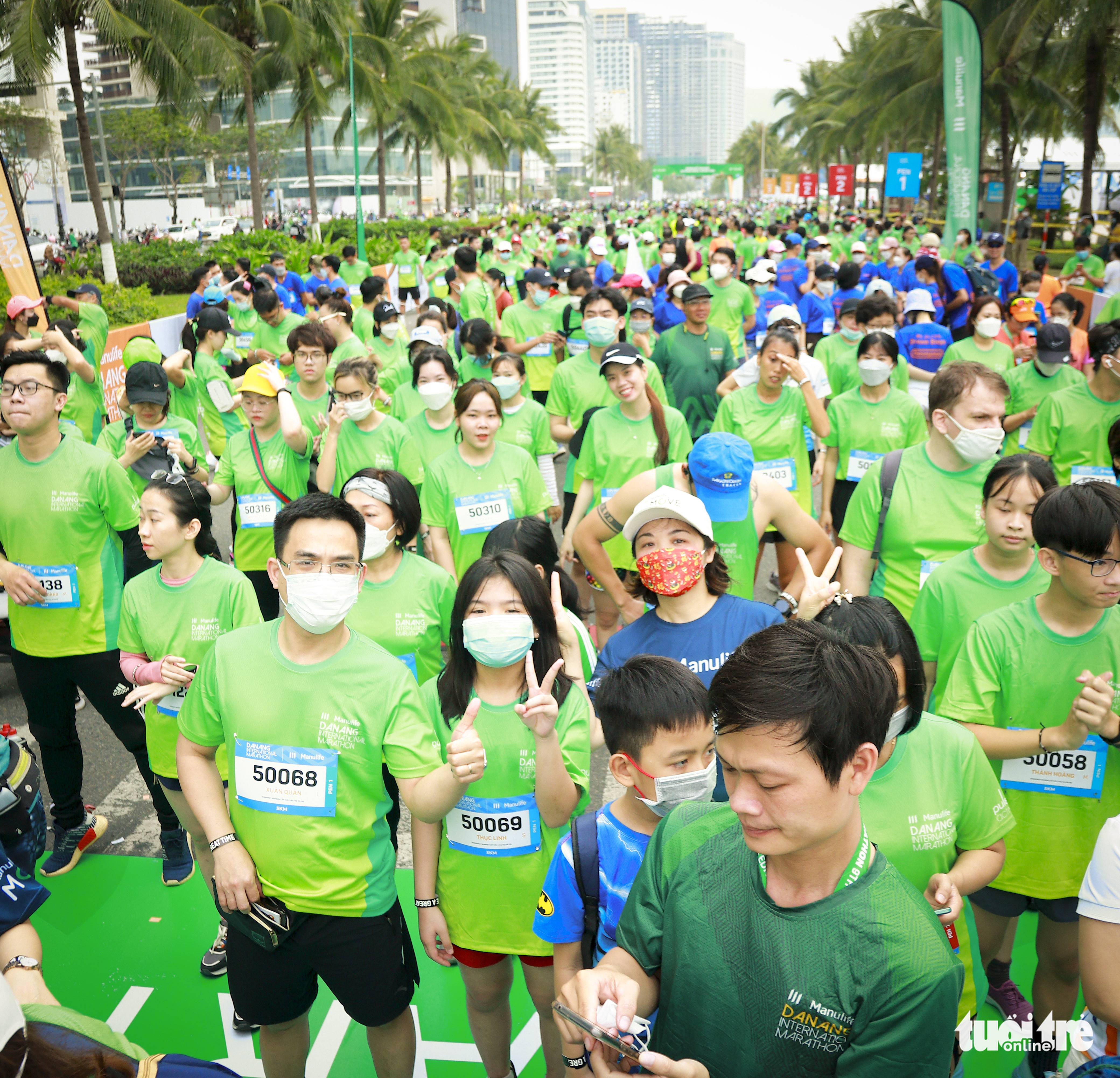 About 5,000 people participate in the Manulife Da Nang International Marathon 2022 in Da Nang City, March 20, 2022. Photo: M.L. / Tuoi Tre